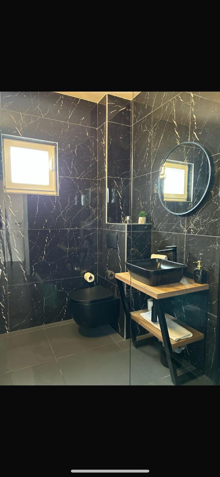 Aaa Luxury Guest house *